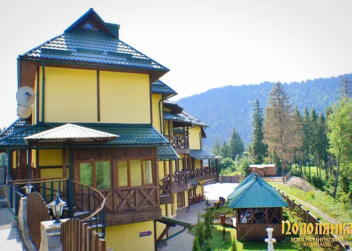 Podolyanka Hotel *