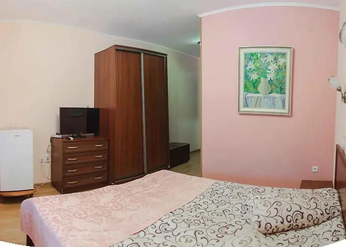 Podolyanka Hotel *